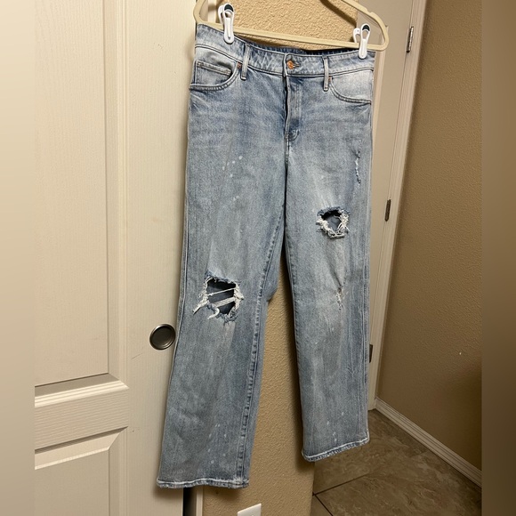 Express Low Rise Light Wash Ripped Baggy Relaxed Straight Jeans 8 8S 8 Short - Picture 6 of 15